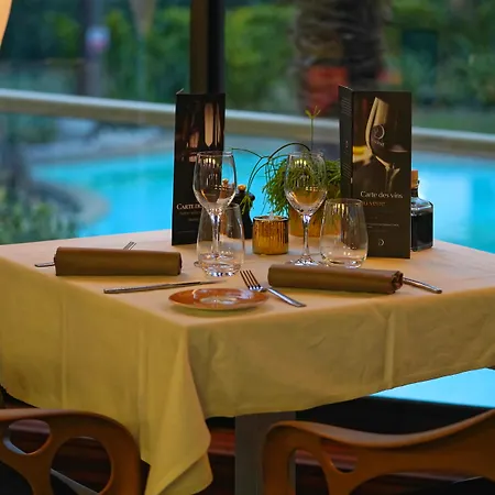 Hotel Luxotel